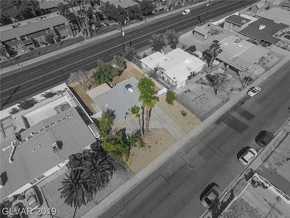 4th image of 1598 Del Mar Ave