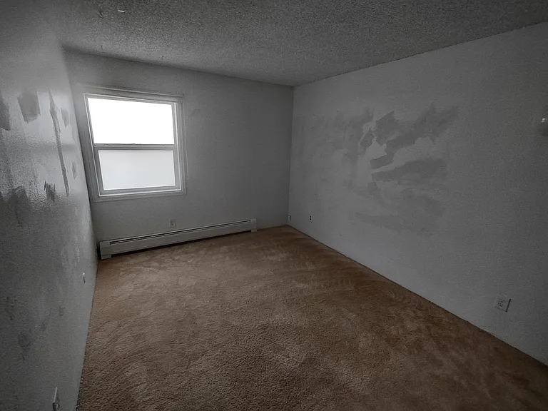 1300 Golden Cir #210 — Photo 6