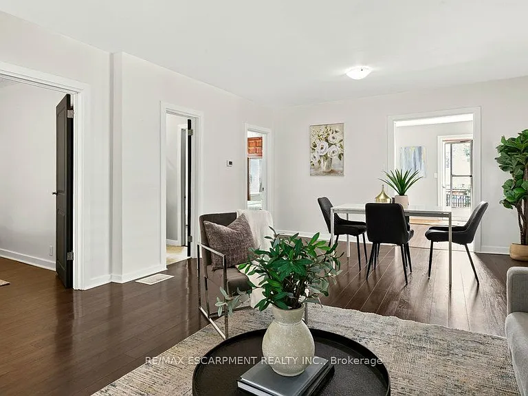 253 Marlborough St — Photo 6
