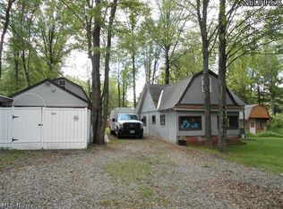 8065 Oak St, Williamsfield, OH 44093