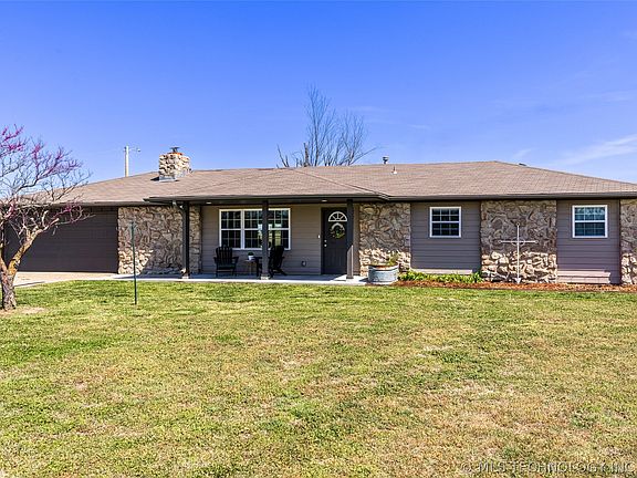 2nd image of 29580 N 3950th Rd