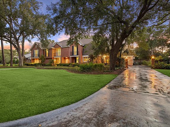 4th image of 14 Stonegate Dr