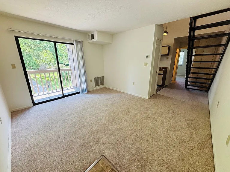 1400J University City Blvd — Photo 3