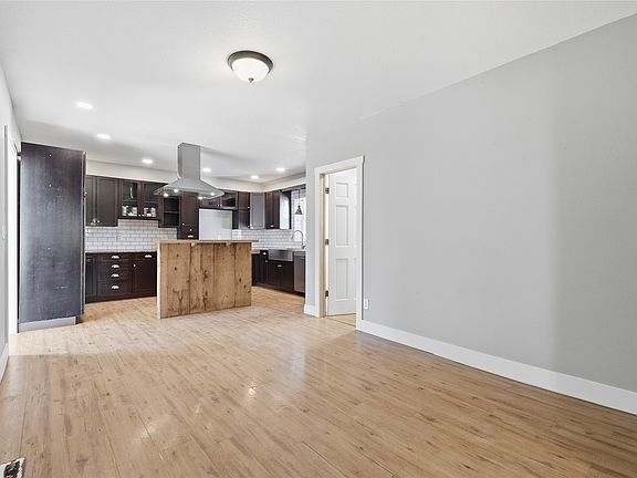 3rd image of 1678 Rutledge St