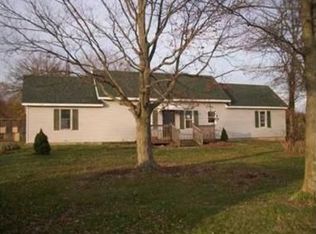 17587 Buckland Holden Rd, Wapakoneta, OH 45895