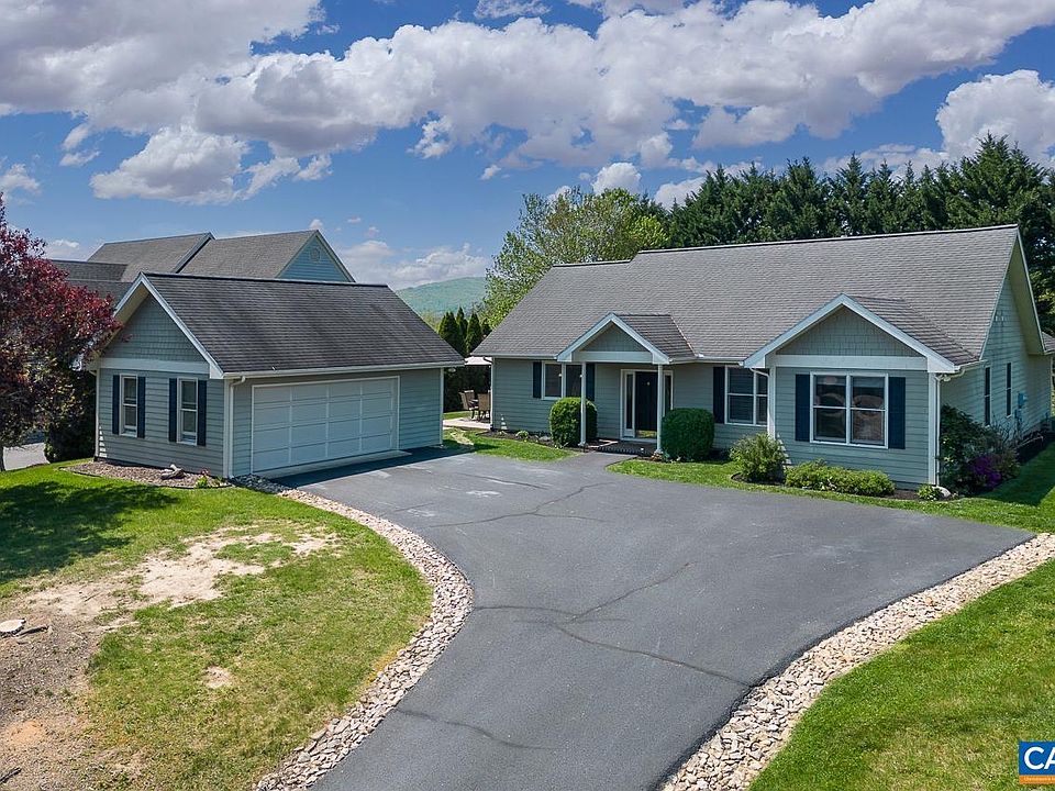 1st image of 49 Woodridge Ln