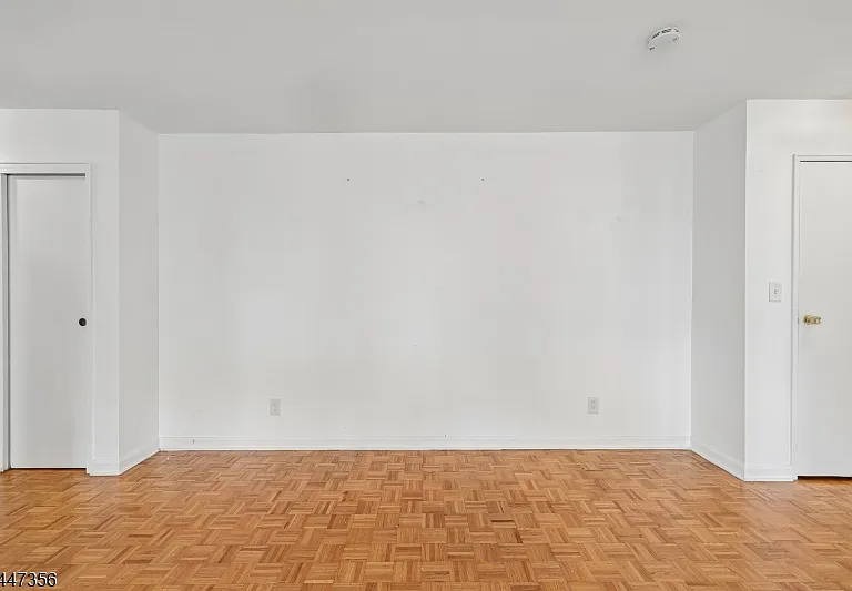 135-167 S Maple Ave #137-H — Photo 9