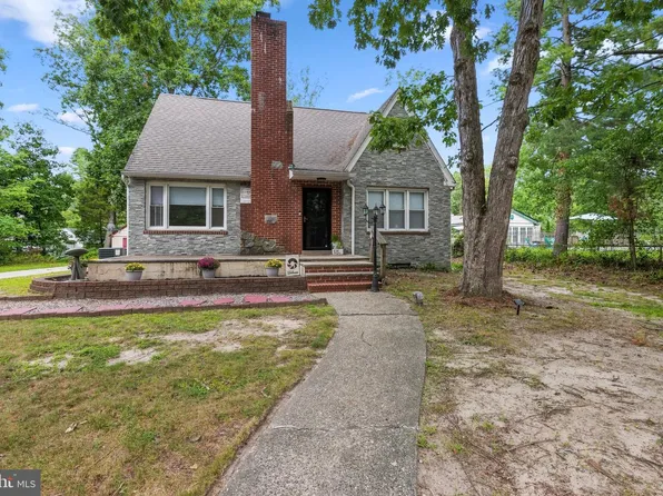 13 East Rd, Gibbsboro, NJ 08026