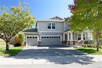 1st image of 812 233rd Pl NE