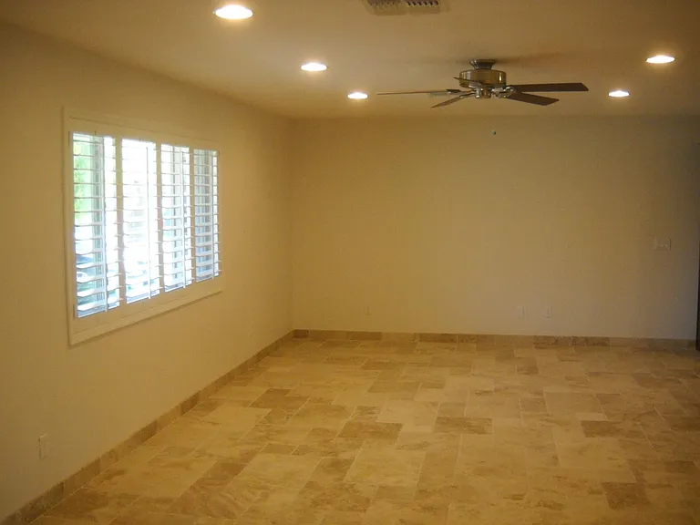231 E Concorda Dr — Photo 4