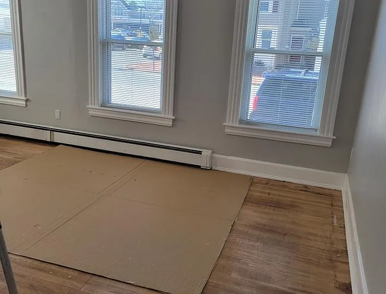 94 Main St #6 — Photo 5