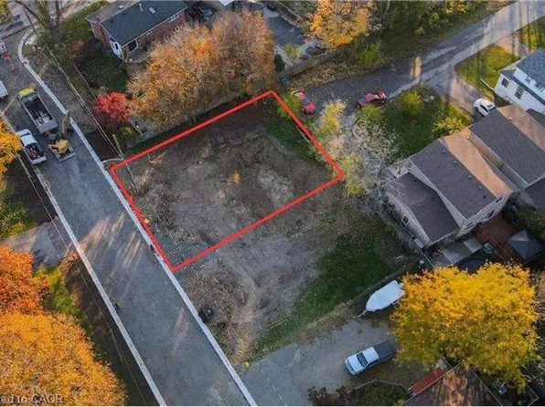 29 Inverness St, Haldimand County, ON N3W 1B2