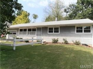 831 Barby Ln, Saint Louis, MO