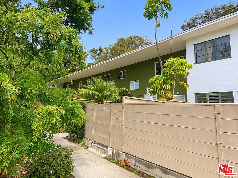 5370 1/2 Village Grn — Photo 1