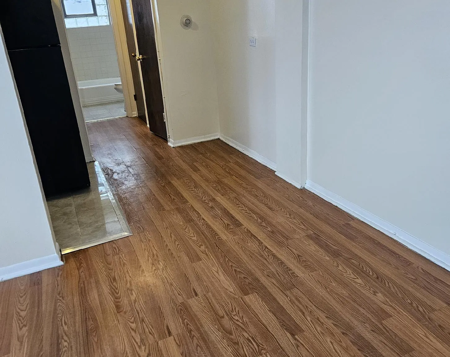 1 bed, 900 sqft, $900 — Photo 3