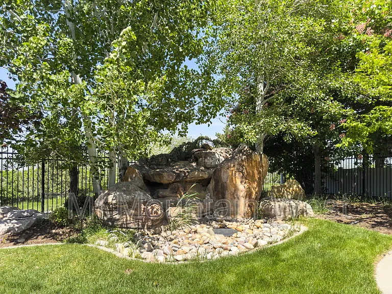 49 N Fairway Dr — Photo 74
