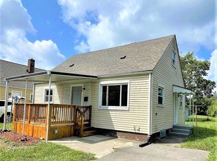 2889 Hiawatha Park Dr, Columbus, OH