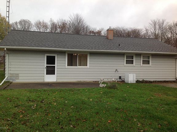 2nd image of 210 Eastwood Dr