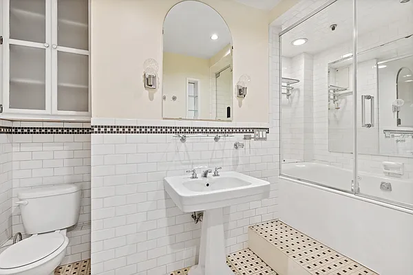 Sold by Compass | media 8