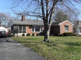 217 Hemingway Rd, Saint Matthews, KY 40207