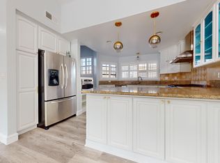 2021 Carnegie Ln APT 5, Redondo Beach, CA 90278