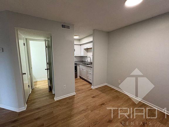 3rd image of 3600 Mosby Dr #3638