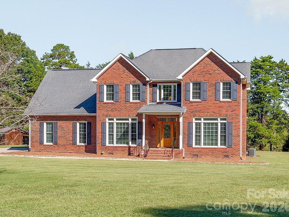 1st image of 16506 Whispering Oaks Ln
