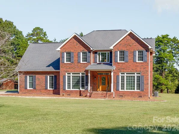 16506 Whispering Oaks Ln, Fort Mill, SC 29708