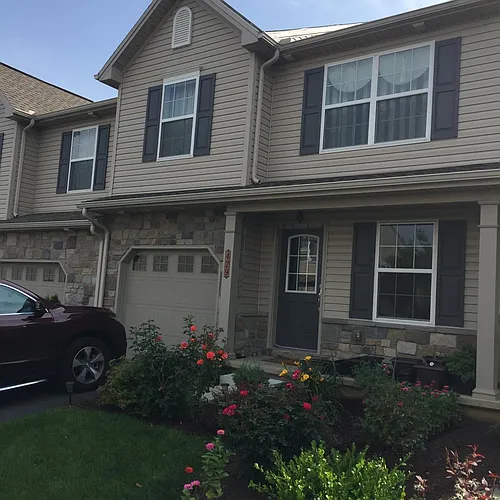 429 Maywood Ct Photo 1