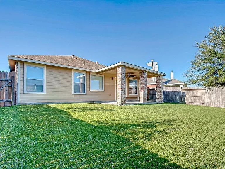 5518 Gibralter Pl — Photo 14