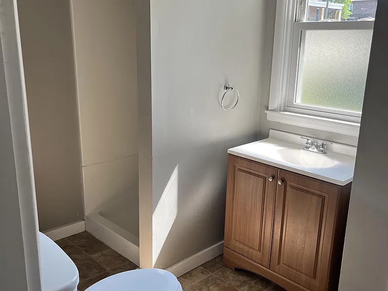 538 Alexander Ave #1 — Photo 7