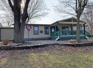 23 Graves Ln, Pineville, MO 64856