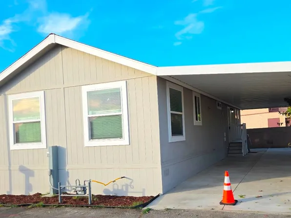 1045 N Azusa Ave Trailer 203, Covina, CA 91722