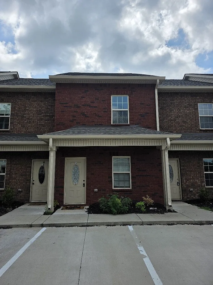2 bed, 2.5 bath, 1325 sqft, $1,195 — Photo 1
