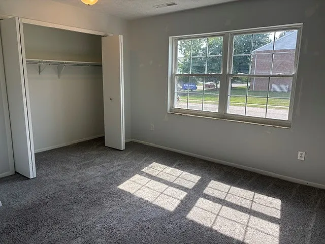 1700 Beechwood Ave NE #7 — Photo 8