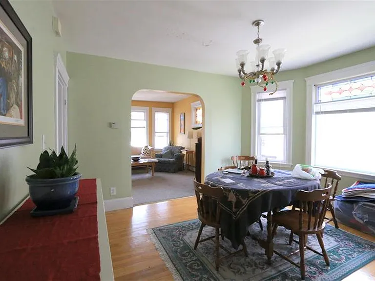 138 W Adams St #2 — Photo 4
