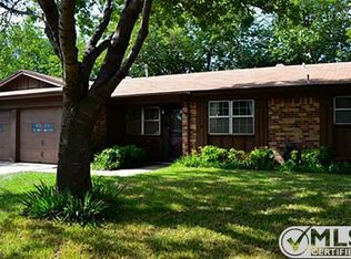 217 Cunningham Ave, Crowley, TX 76036