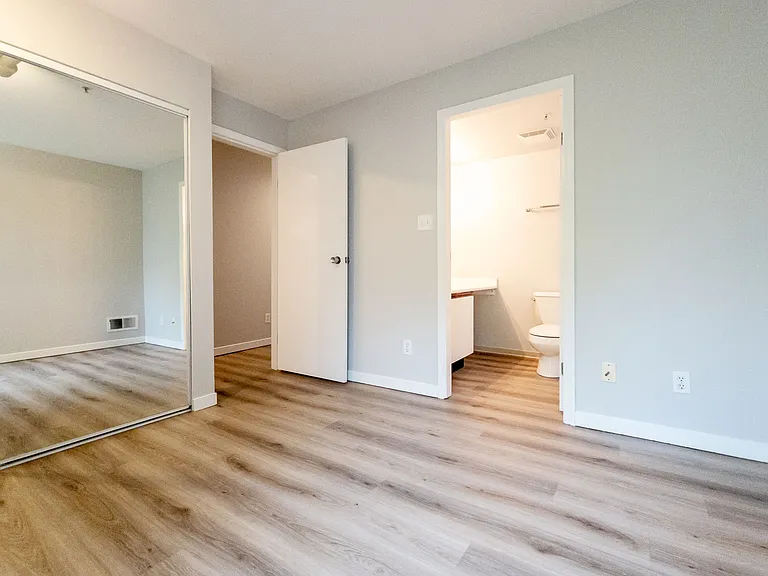 1850 W 8th Ave #205 — Photo 6