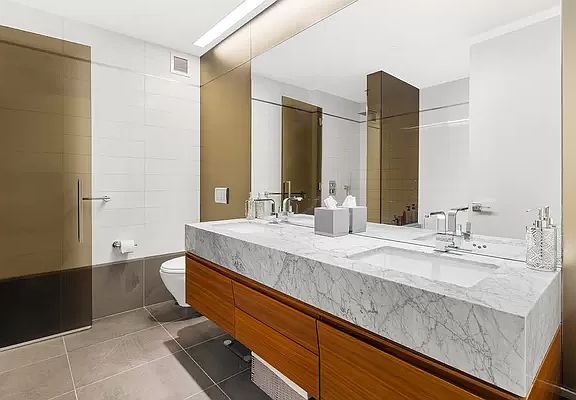 5th image of 400 Park Ave S APT 23A