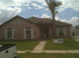 3908 Despaux Dr, Chalmette, LA 70043