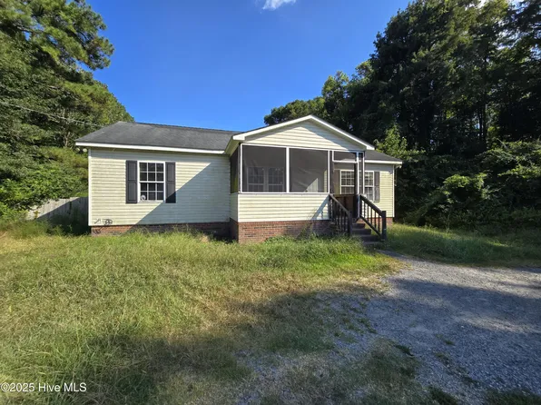 586 Old Us 17, Elizabeth City, NC 27909