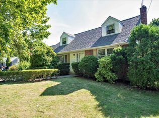 25 Carrington Dr, East Northport, NY