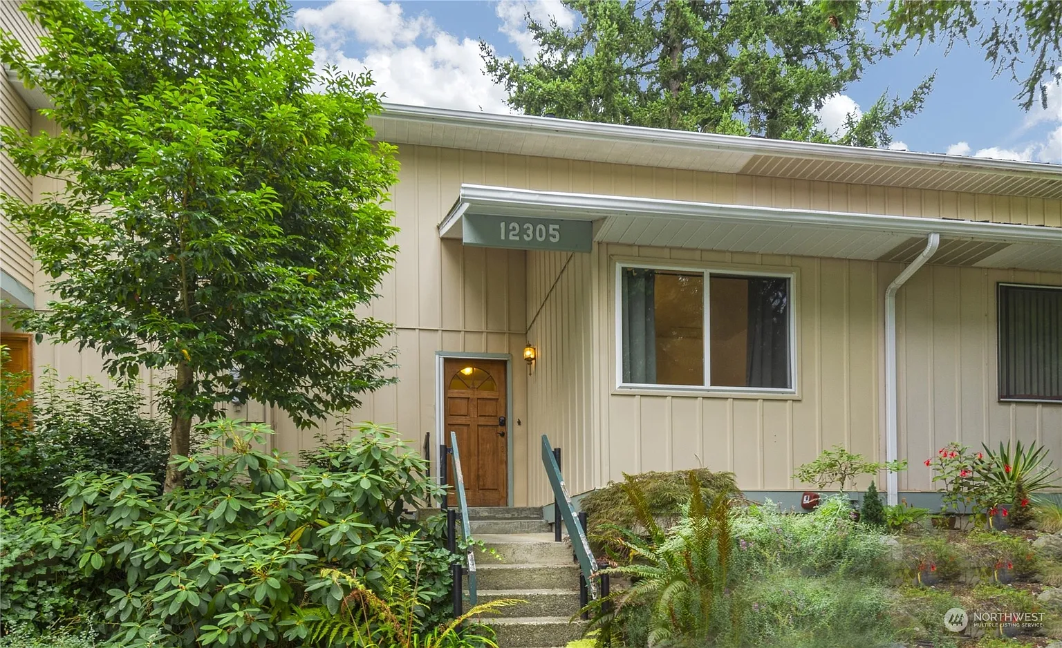 12305 NE 150th Court photo 1