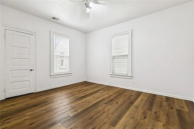 5950 Magazine St — Photo 8
