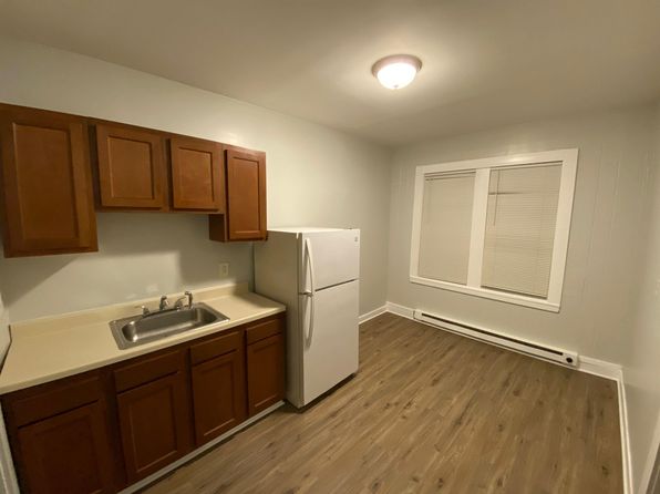 134 Hill St APT 8