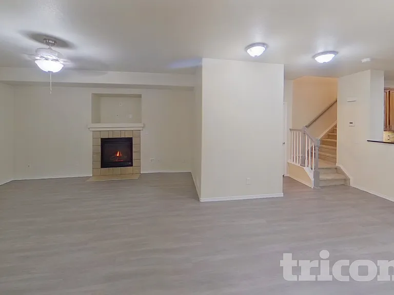 7147 Silverwind Cir — Photo 2