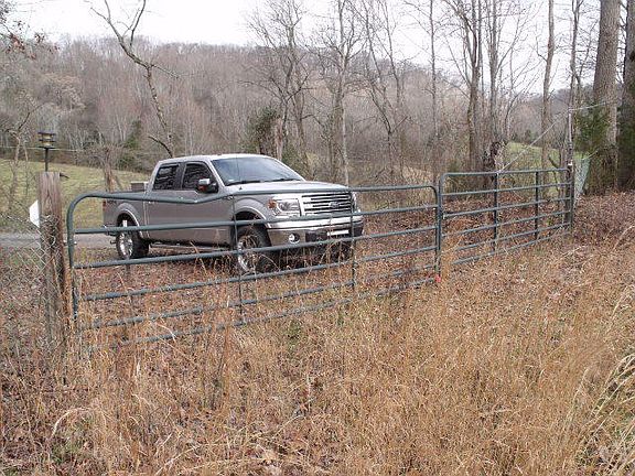 3rd image of 470 Craighead Rd