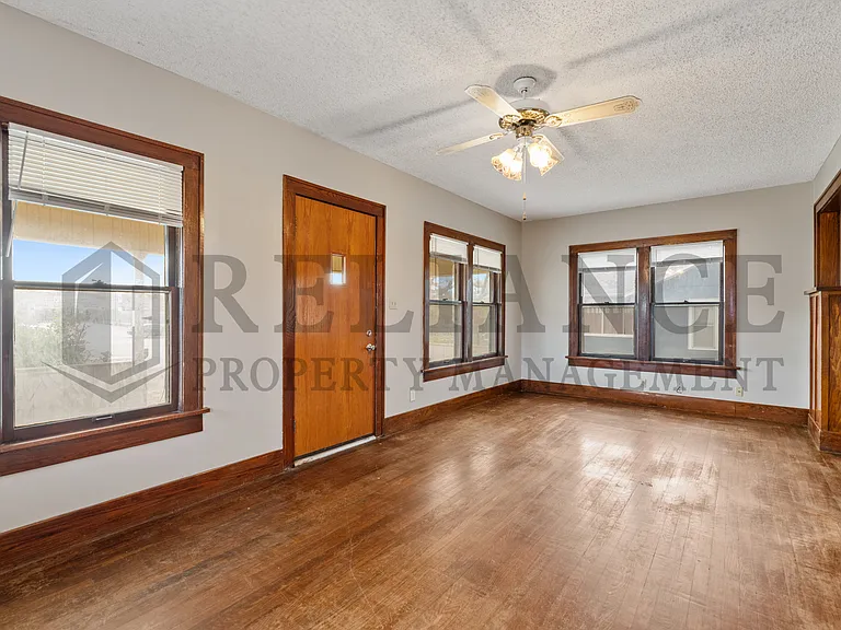 439 N Lorraine Ave — Photo 10
