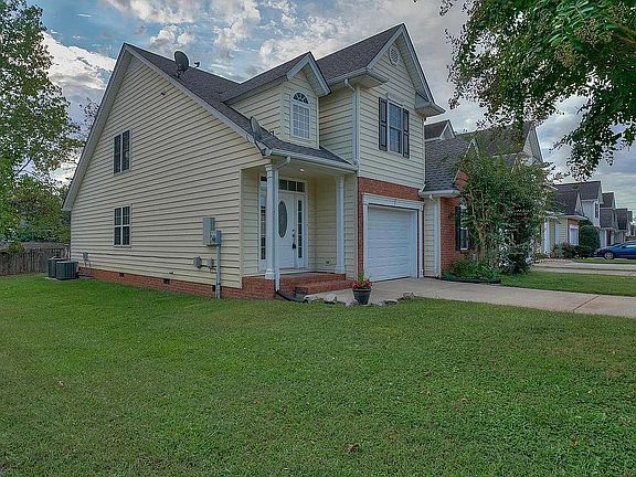 3rd image of 3436 Regency Park Dr