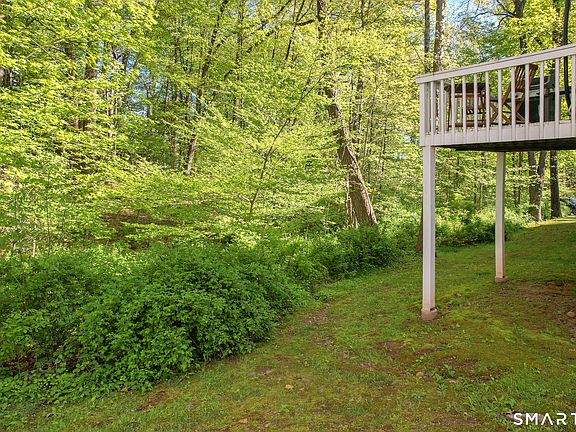 5th image of 32 Quarry Village Road #32